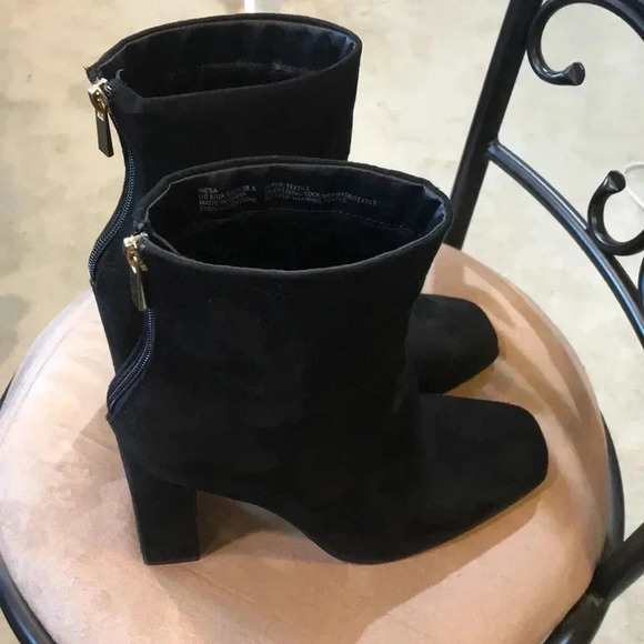 Black Faux Suede Ankle Zip Back Bootie with 4 inch Heel-Size 8 - Picture 4 of 10